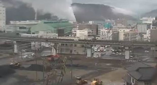Giappone, scossa di terremoto 7.4 Richter al largo di Fukushima, scatta l'allarme tsunami