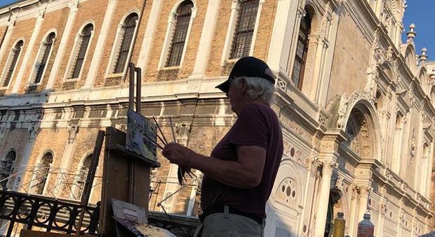 VENEZIA Ken Howard, il pittore allontanato da piazza San Marco