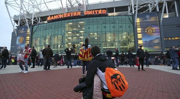 Manchester United in ritardo per il traffico: l'Uefa apre un'inchiesta