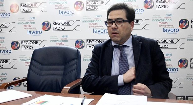 Coronavirus, il piano per produrre reagenti nel Lazio, D'Amato: «Coinvolte anche le università»