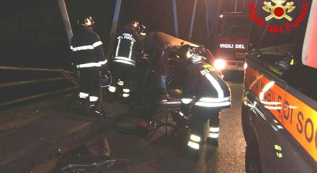 Schianto sul Ponte del Garigliano, muore 26enne di Cellole