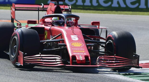 Monza, le solite Ferrari lente: Leclerc partirà dal 13.mo posto, Vettel dal 17.mo