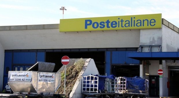 Roma, altri tre pacchi sospetti intercettati nei centri smistamento di Fiumicino, Castel Madama e Ronciglione
