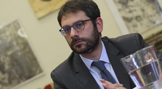 Regionali Campania 2020, nel M5S spunta l'ipotesi Tofalo: consiglieri regionali in trincea