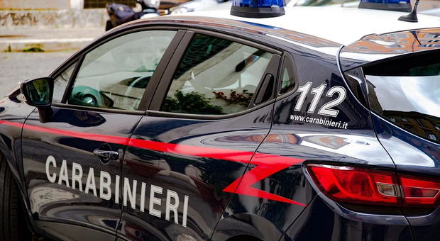 Firenze, pestano in 4 un 22enne per rubargli il cellulare: è caccia ai colpevoli