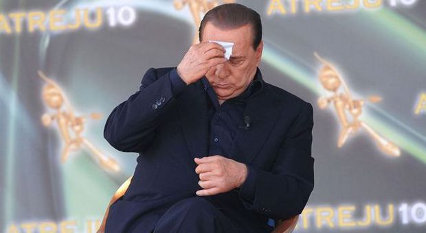 Berlusconi scomunica Forza Campania: «Ci vogliono rubare voti con l'inganno»