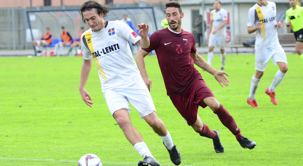 Grasjan Aliu, in maglia granata, autore del gol dell'Adriese