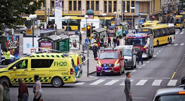 Finlandia, per la polizia è terrorismo: c'è anche un italiano tra i feriti