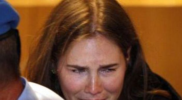 La crisi di pianto di Amanda Knox dopo la sentenza