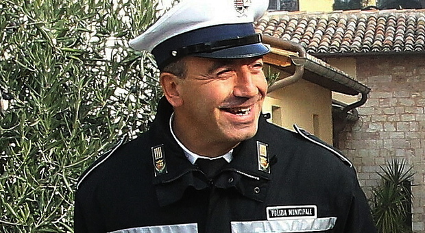 Marco Federici, l'agente-eroe della polizia municipale di Foligno