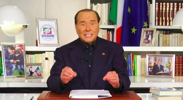 Berlusconi, le elezioni sono sempre più social: «Sono presente anche su TikTok»