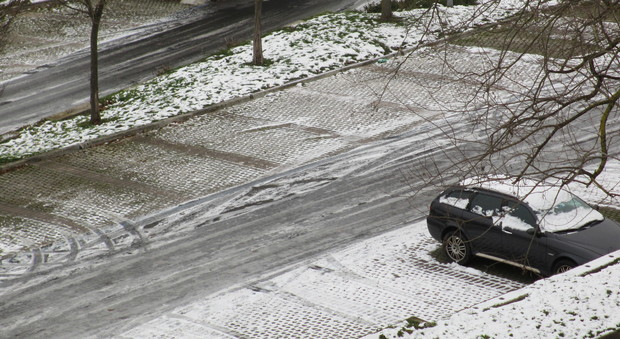 Nuovo pericolo neve nelle Marche Allerta meteo fino a mercoledì