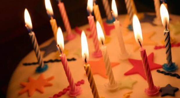 «Happy birthday» con... manette: la festa di compleanno finisce in carcere