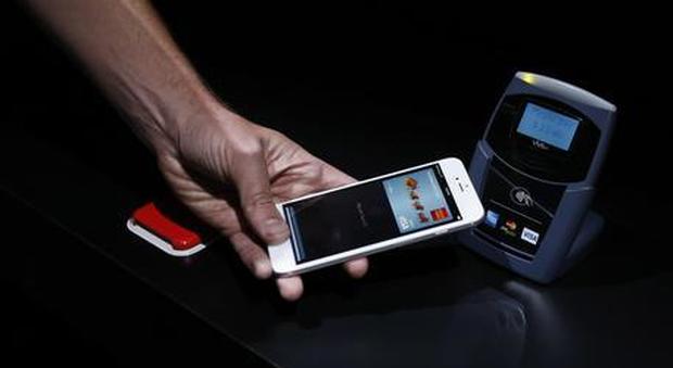 Apple Pay sta per sbarcare in Italia: sarà possibile fare shopping con il cellulare in sicurezza
