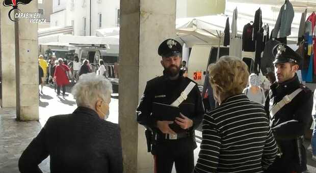Signora 89enne derubata in casa avverte subito i carabinieri, identificata la ladra