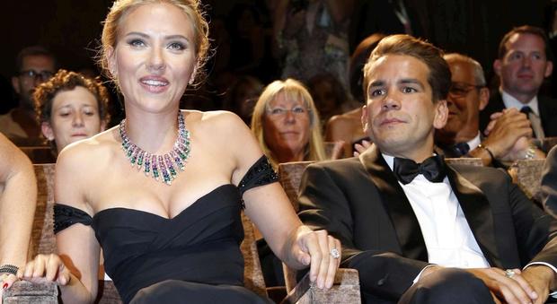 Scarlett Johansson e Romain Dauriac