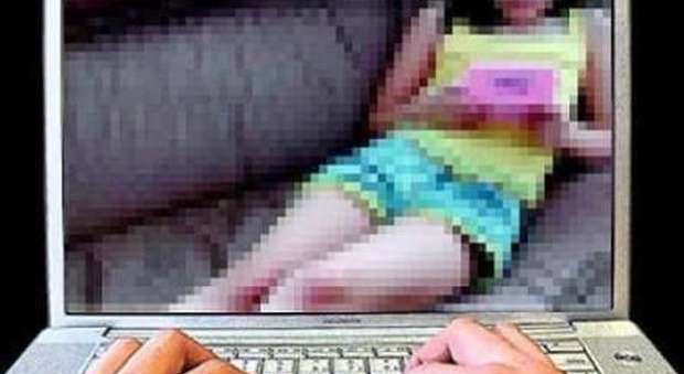 Pedopornografia online, arrestato un 21enne. Perquisizioni in tutta Italia