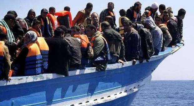 Libia, 170 dispersi e 20 morti nel naufragio di un barcone di migranti