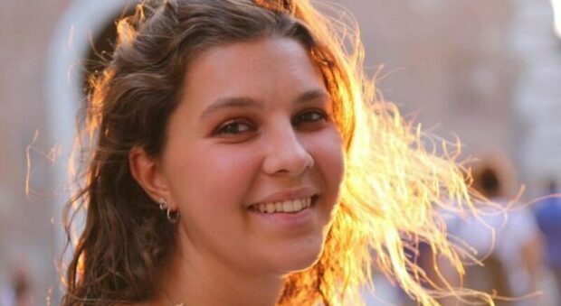 Sofia Filippini, medico di 26 anni, muore per un malore improvviso: «Piccola grande donna, fuggita in pochi attimi»