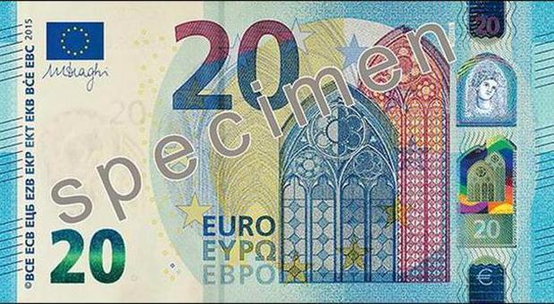Ecco la nuova banconota da 20 euro. Draghi: «Un'innovazione» | Guarda
