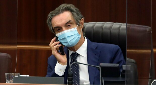 Inchiesta Fontana, nella sede della società Dama trovati e sequestrati i 25mila camici non consegnati Inchiesta Fontana, nella sede della società Dama trovati e sequestrati i 25mila camici non consegnati