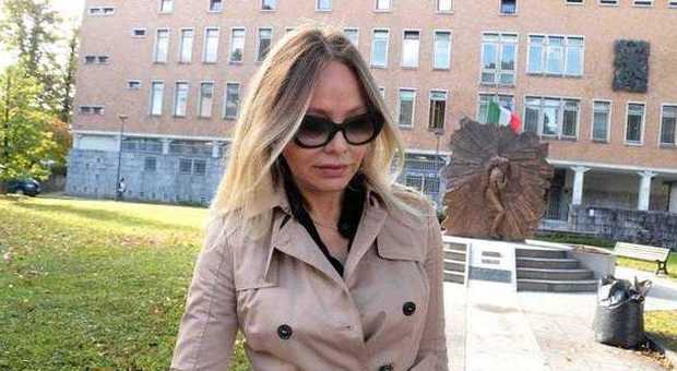 IN TRIBUNALE - Ornella Muti in Tribunale a Pordenone dopo un'udienza (Pressphoto)