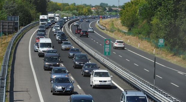 Autostrade: "Modello Genova per la terza corsia della A4", l'appello al ministro Salvini