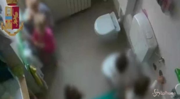 Brescia, tre maestre arrestate: parolacce e spintoni ai bimbi, incastrate dai video