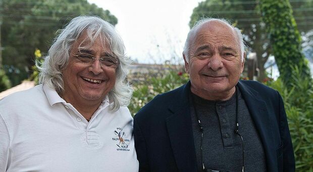 Francesco Malavenda (sinistra) sceneggiatore, 66 anni, morto a Roma 5 gennaio 2021 con l'attore Usa, Burt Young (destra)