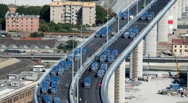 Il ponte di Genova riapre lunedì: la prima auto a transitare sarà quella di Mattarella