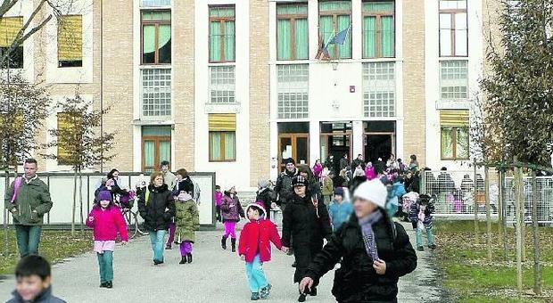 «Troppi alunni stranieri in questa scuola»: piccoli studenti respinti dall'istituto
