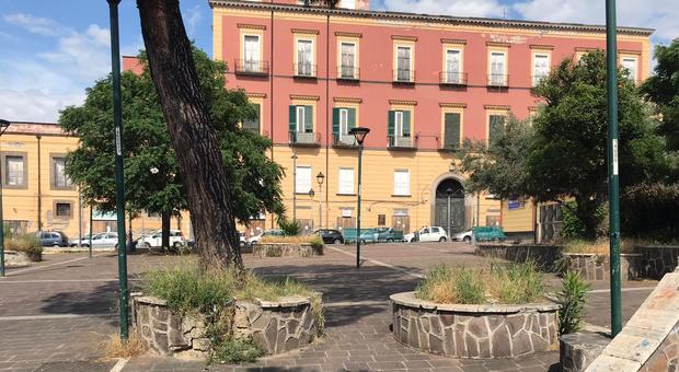 Barra, parcheggio ai piedi della dimora storica: i cittadini scrivono alla fondazione Ville Vesuviane