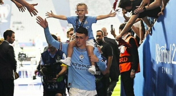 Manchester City, il figlio di Phil Foden a soli 4 anni è già una celebrità su Instagram: un milione di followers in 24 ore