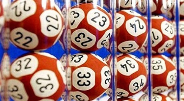 Estrazioni Lotto e Superenalotto 13 novembre: tutti i numeri vincenti. Nessun 6 né 5+, jackpot a 64 milioni