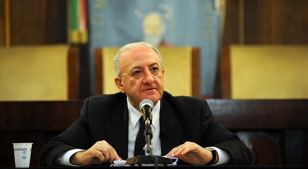 Campania, De Luca teme per la sua rielezione: l'alleanza Pd-M5 preoccupa il governatore