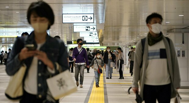 Il Giappone prolunga stato di emergenza: a Tokyo e Osaka situazione critica