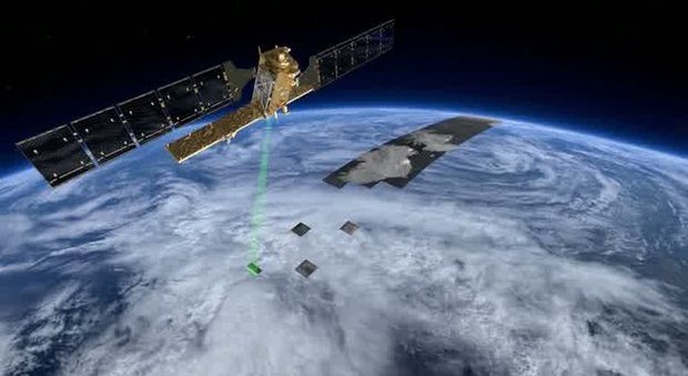 Irma, i movimenti dell'uragano monitorati dalla sala di controllo di Roma grazie alla rete Copernicus di satelliti Sentinel - La foto di Paolo Nespoli dall'Iss