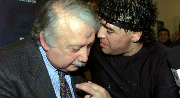 Diego Armando Maradona con il suo gtrande amico Gianni Minà