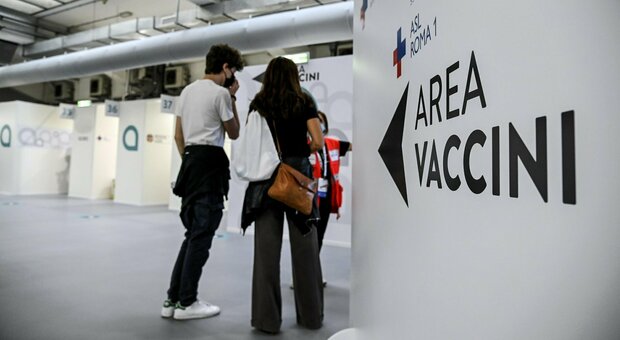 Regione Lazio, attacco hacker al sito: «Sospese le prenotazioni dei vaccini». Via all'inchiesta