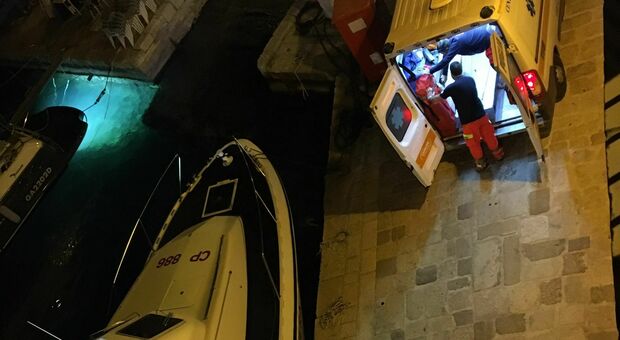 Dramma ad Andrano, malore in acqua per un sub: muore fra le braccia dei soccorritori