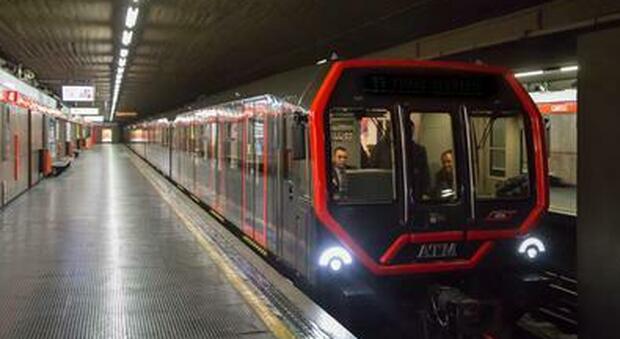 Milano, metropolitana: stop alla linea verde alle 22 per cinque mesi. Bus sostitutivi: ecco gli orari e le fermate
