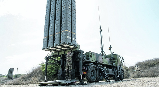 Samp-T, salto di qualità nel sostegno a Kiev: uno scudo di 700 missili per l’Ucraina da Roma e Parigi