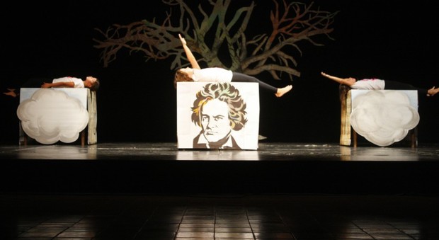 Venezia, menzione speciale per la scuola napoletana Esperimento20: premiato il progetto «Ludwig Van – Play with Beethoven» | Video