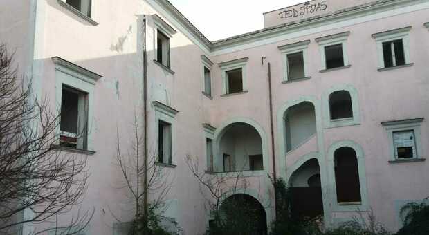 Villa Salvetti a Barra, appartamento sottratto ai privati: caso irrisolto da venti anni