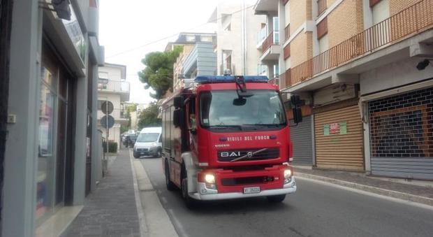I pompieri in via San Giovanni Bosco