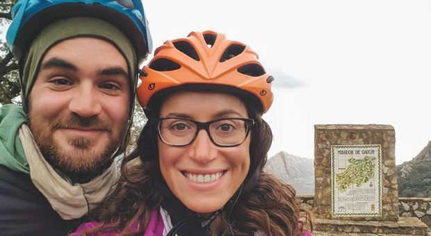 Jay e Lauren, giravano il mondo in bici: uccisi dalI'Isis in Tagikistan