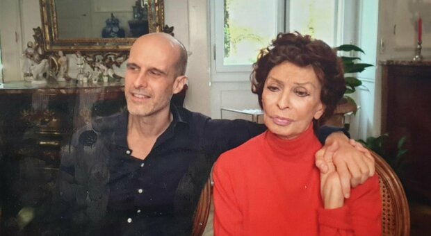 Sophia Loren torna sul set con il figlio Edoardo: «Il mio ritorno un inno alla tolleranza»