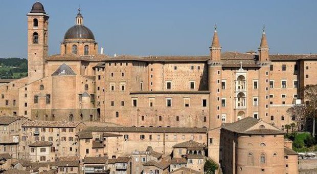 A Urbino schiamazzi notturni e proteste Denunciati quattro studenti e un dj