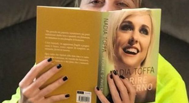 Nadia Toffa, una lettrice del Messaggero su Instagram: «Altro che dono, il cancro è un inferno»