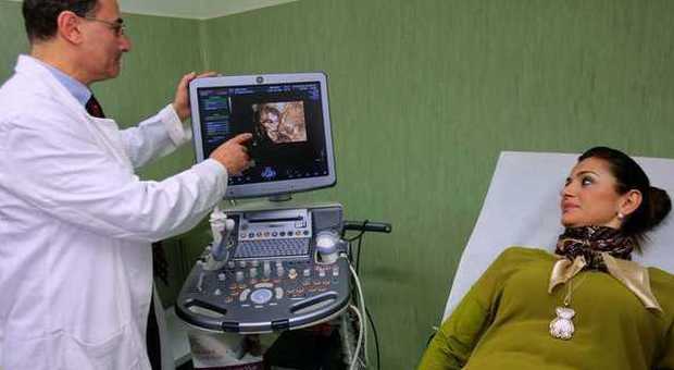 Riconversione degli ospedali, al San Gennaro apre il consultorio materno-infantile